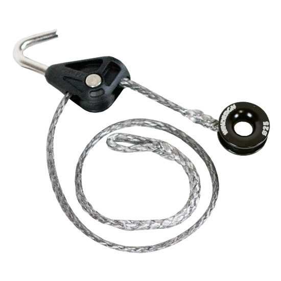 Picture of Optimist Halyard system with low friction ring Ex1348